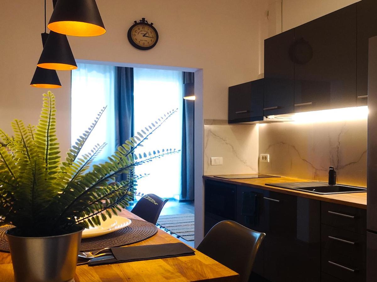 Amzei Studios & Suites Boekarest Buitenkant foto