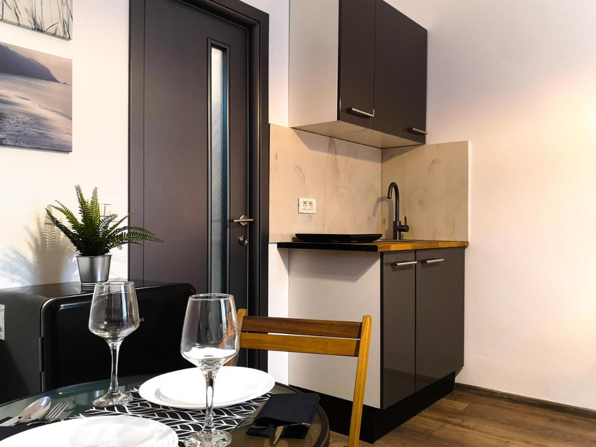 Amzei Studios & Suites Boekarest Buitenkant foto