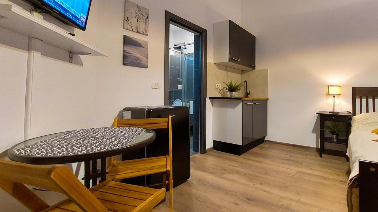 Amzei Studios & Suites Boekarest Buitenkant foto