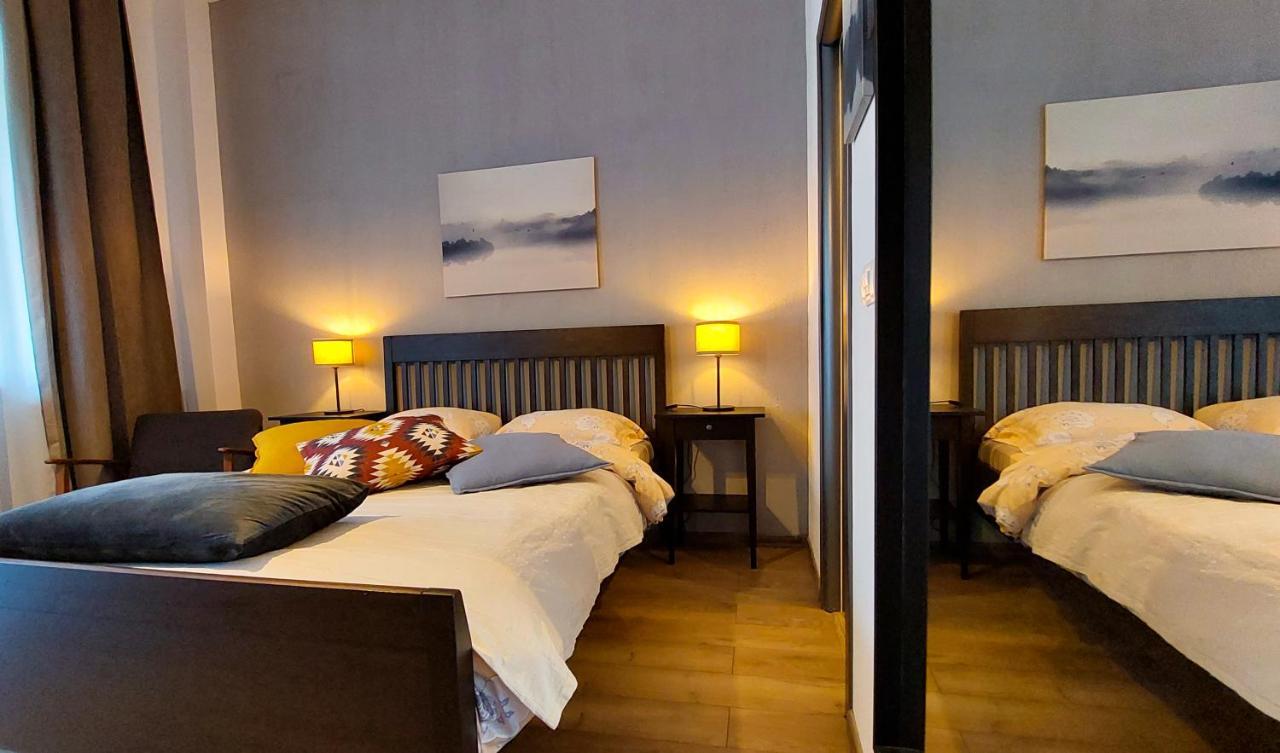 Amzei Studios & Suites Boekarest Buitenkant foto